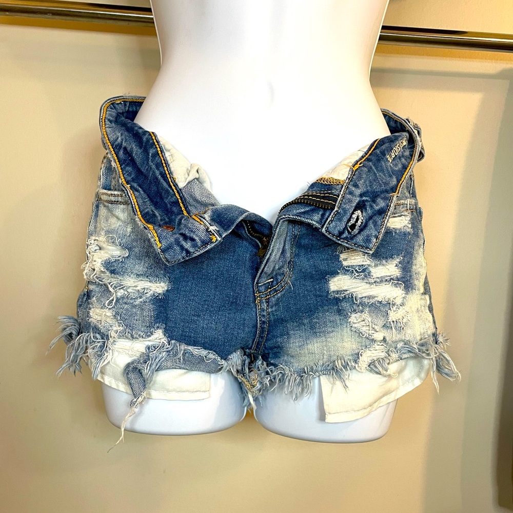American Eagle distressed high rise jean shorts